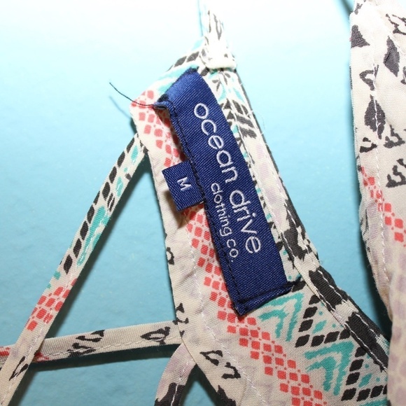 Ocean Drive Tribal Print Dress Lace Back Medium NWT - Picture 2 of 7